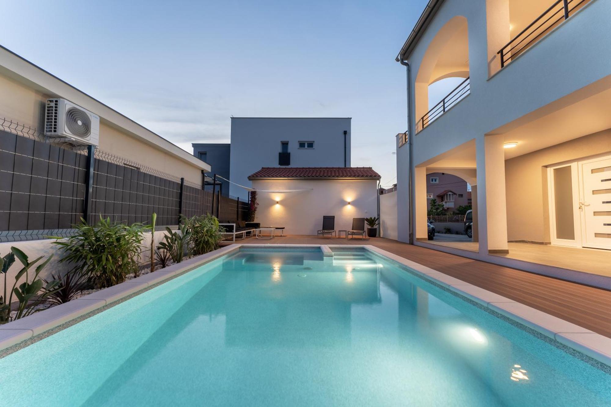 Bernie Apartments With A Pool Zadar Eksteriør bilde