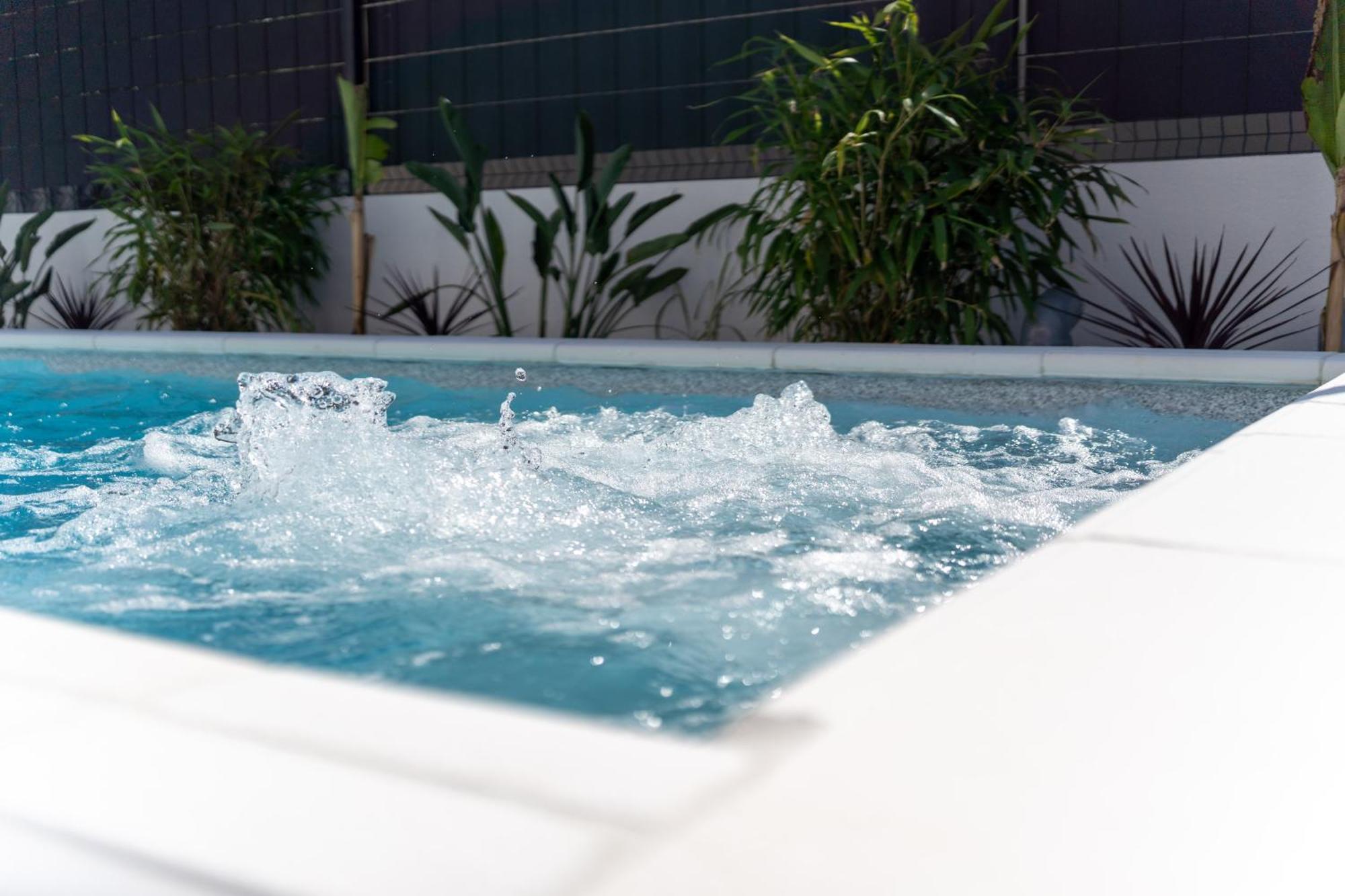 Bernie Apartments With A Pool Zadar Eksteriør bilde