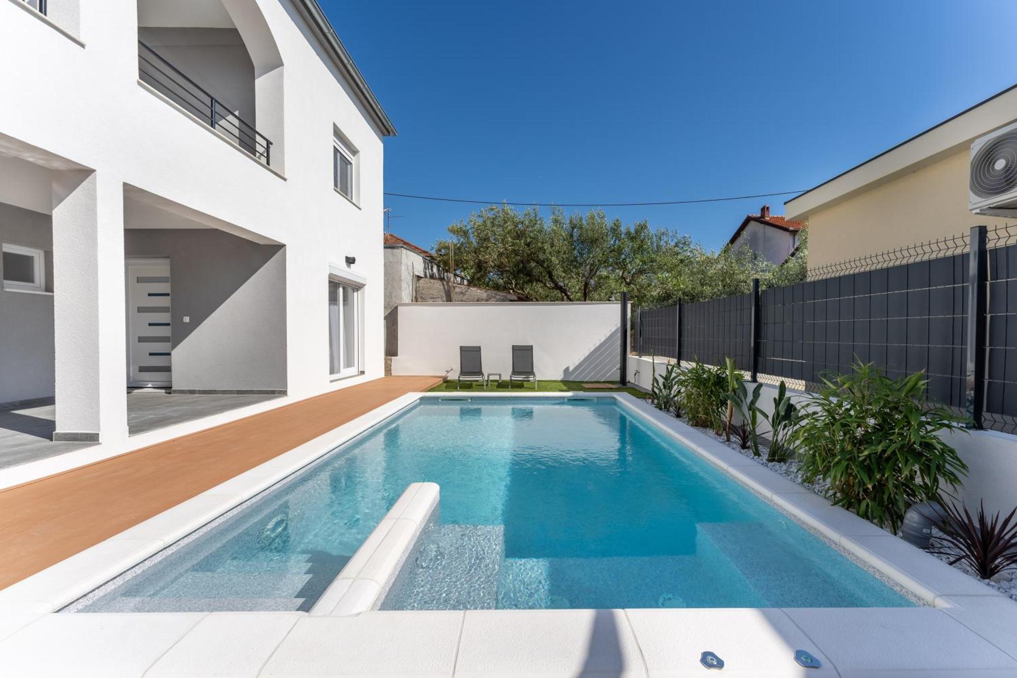 Bernie Apartments With A Pool Zadar Eksteriør bilde